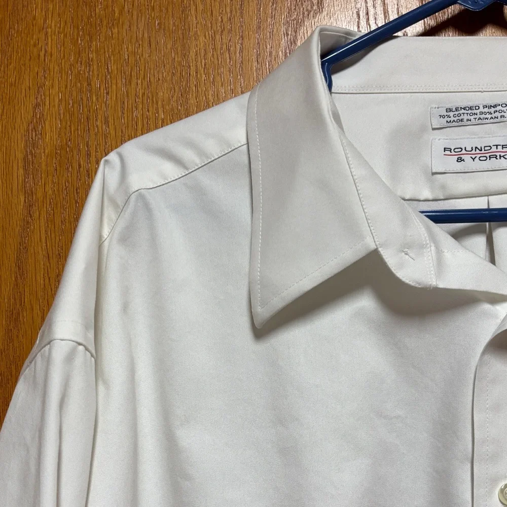 Roundtree & Yorke White Dress Shirt - Picture 6 of 8